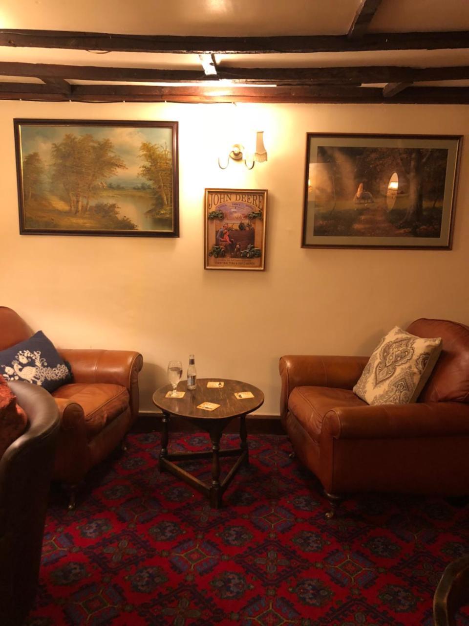 The Crown Inn Wentnor エクステリア 写真